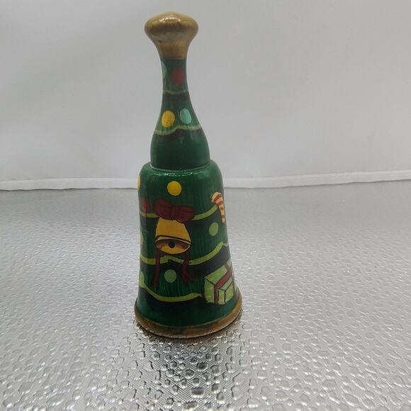 Vintage Wooden Christmas Bells Set of 4 - Picture 9 of 16